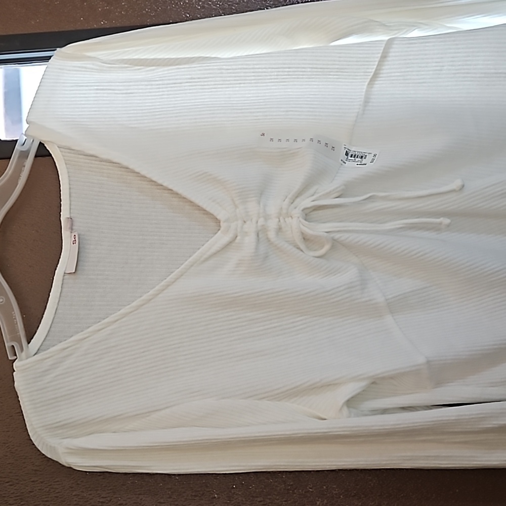 NWT. Kohl's White Sweater  2XL